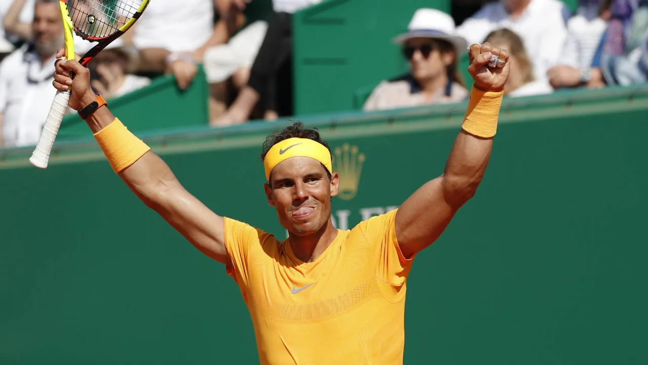 Tennisser viert een gewonnen punt
